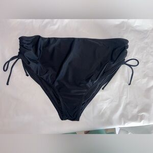 Women’s/Juniors Swim Bottoms - Size: 2XL